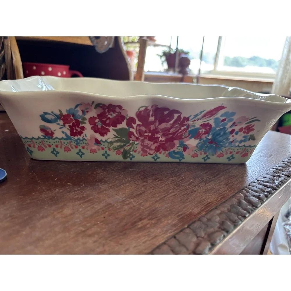 Pioneer Woman RUFFLE Stoneware Baking Dish 12x8